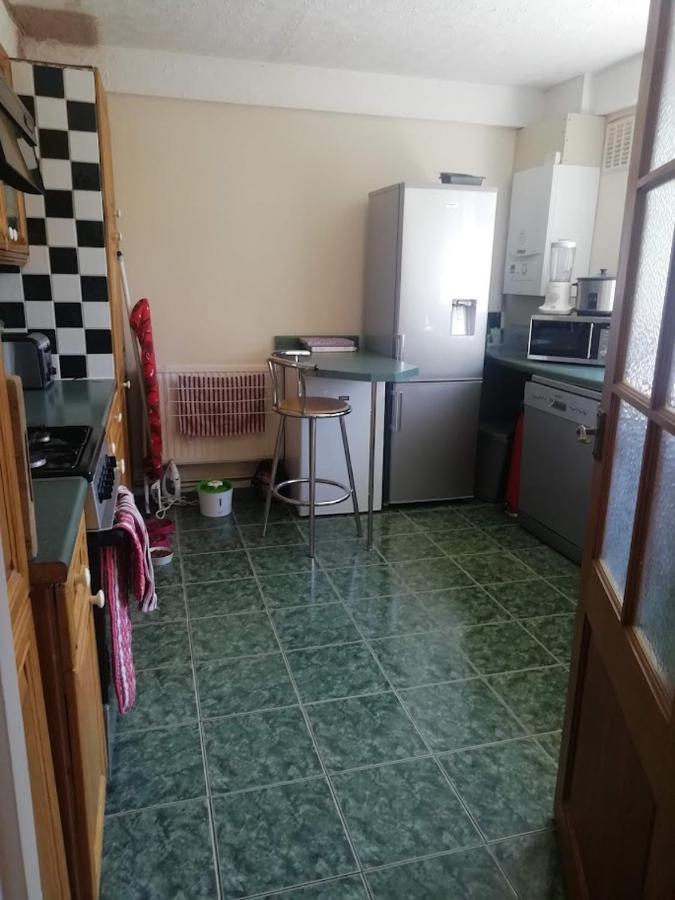Cozy Loft In Bushey, 20 Mins By Train To Euston London Apartment Exterior foto